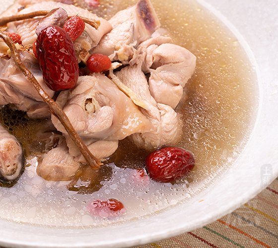 養生狗尾草雞湯