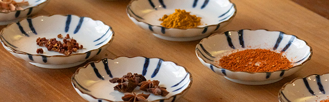 以繁複香料寫下的流浪者之歌-安盛堂口 以繁複香料寫下的流浪者之歌-安盛堂口